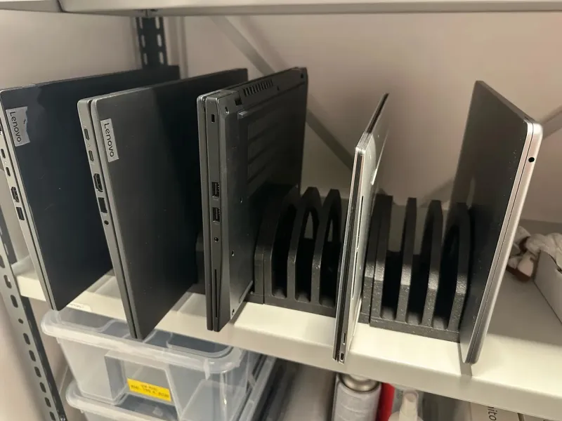 Laptop stand