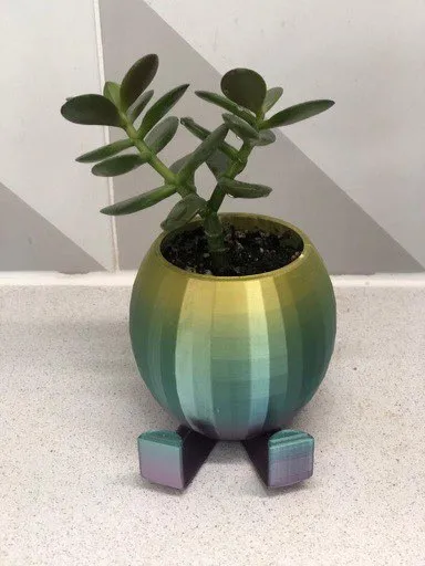 Flower pot