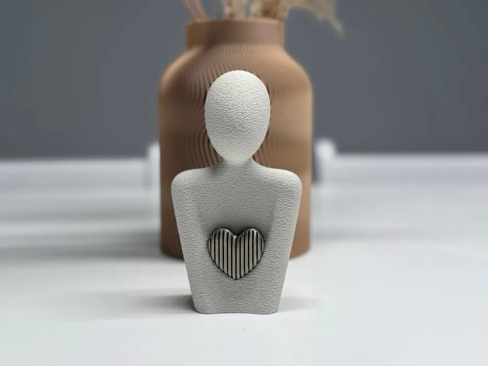 Mother statue heart