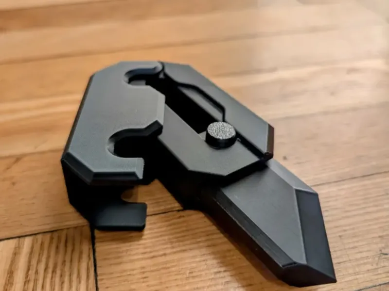 Gravity knife