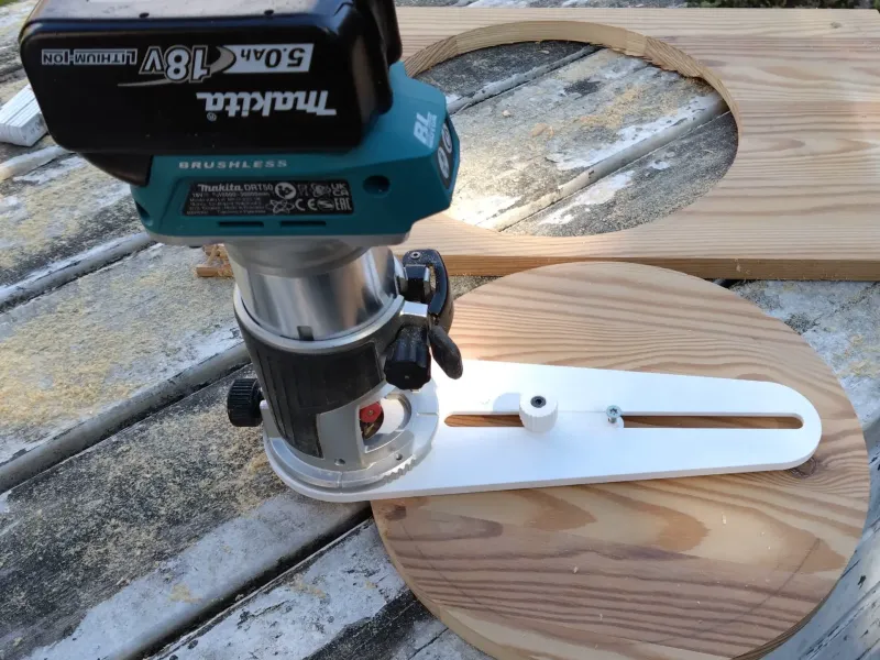 Makita DRT50 Oberfräser-Kreisschablone für 44cm