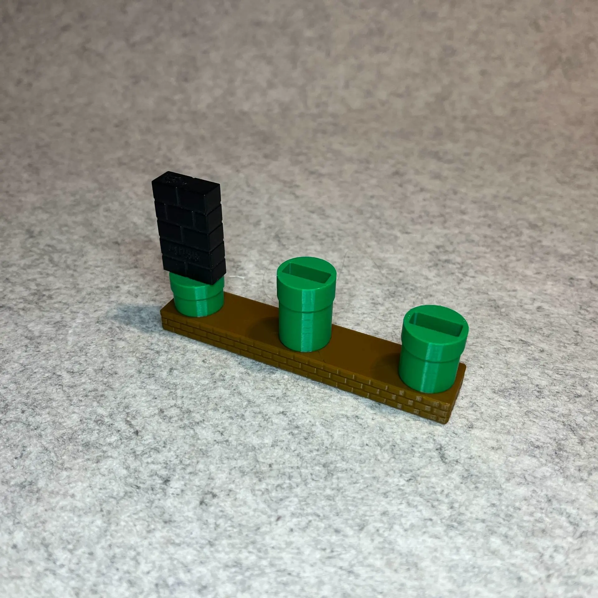 Super Mario Bros USB stick holder