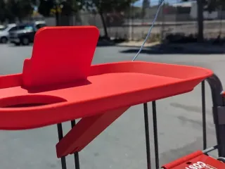 hot dog tray phone holder