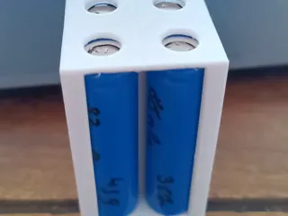 Caixa para armazenamento e/ou soldadura de baterias Li-ion.