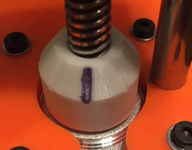 Prusa i3 MK2 lead screw cover with alignment gauge