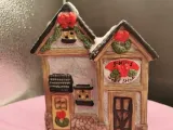 christmas village  SANTAS WORKSHOP with openings for lights-3