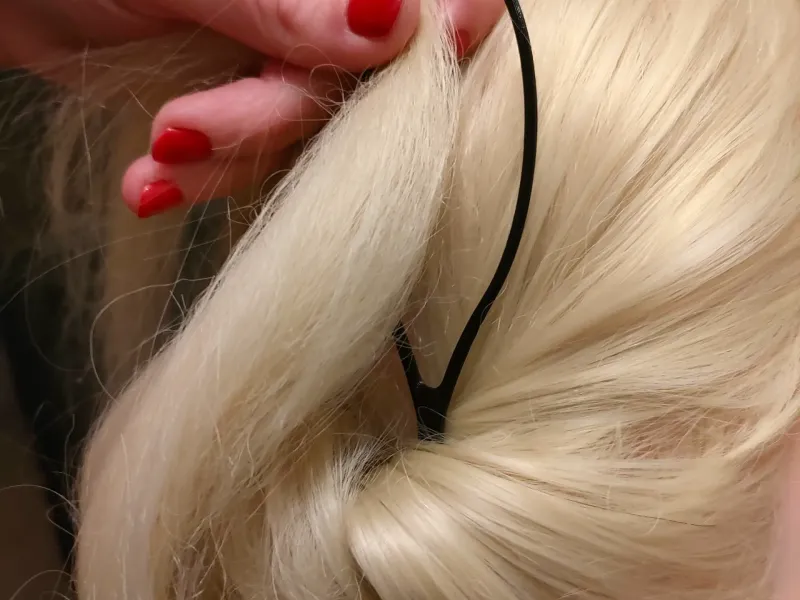 Haarflechtwerkzeug