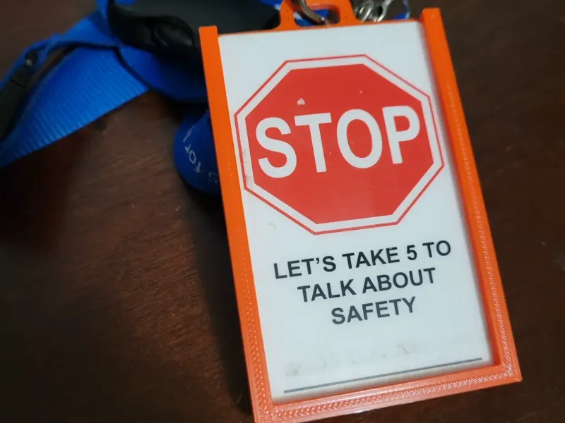 Badge Holder (Vertical)