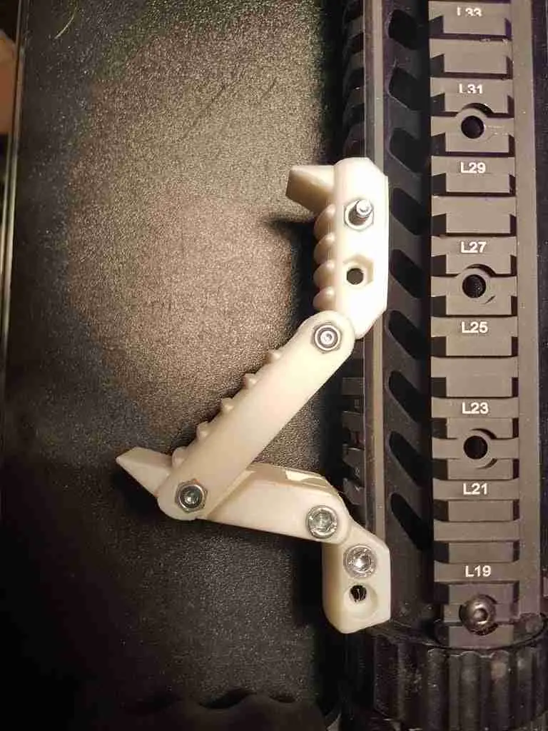 adjustable angle grip (hera style)( DavidePeli) thingverse