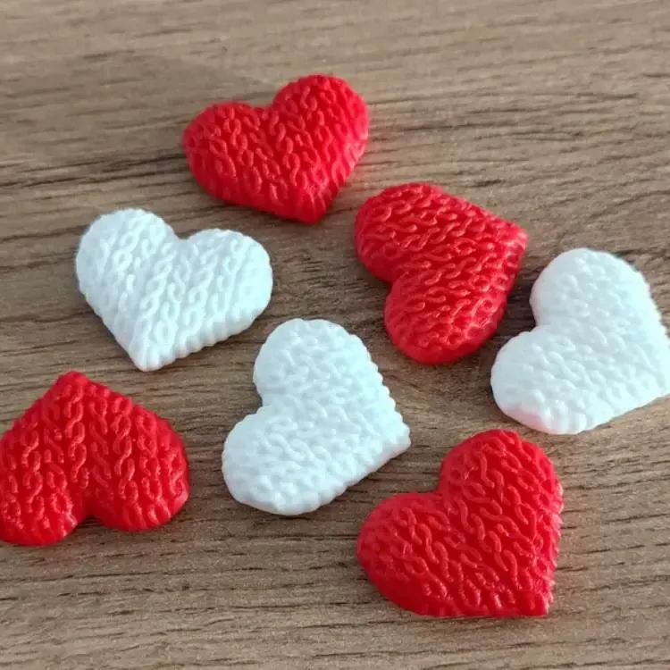 Mini knitted heart