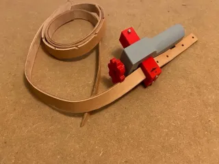 Leader Strap Cutter