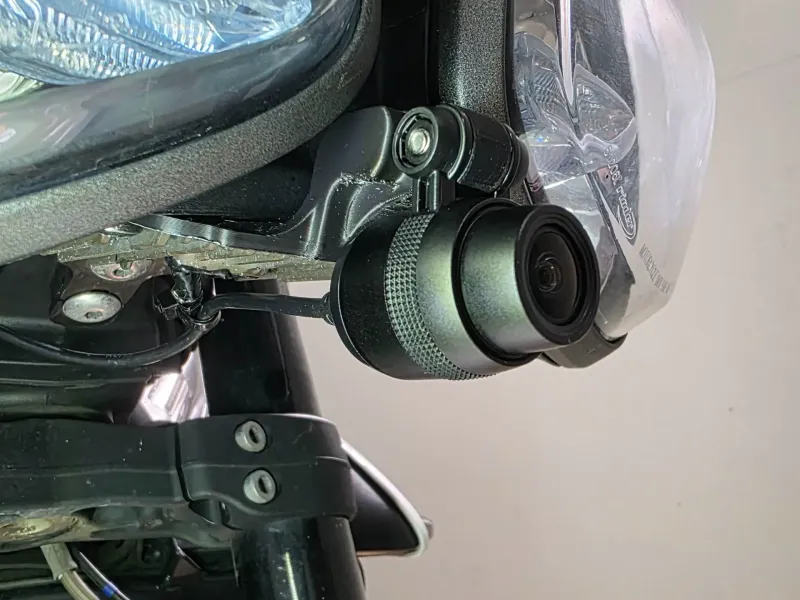 Soporte de cámara delantera para Street Triple 2017