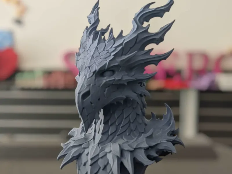 Busto del Dragón Sombrío