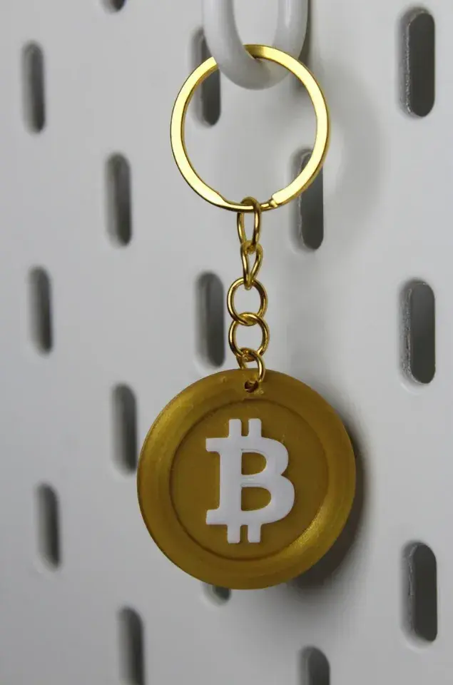 key chain bitcoin crypto