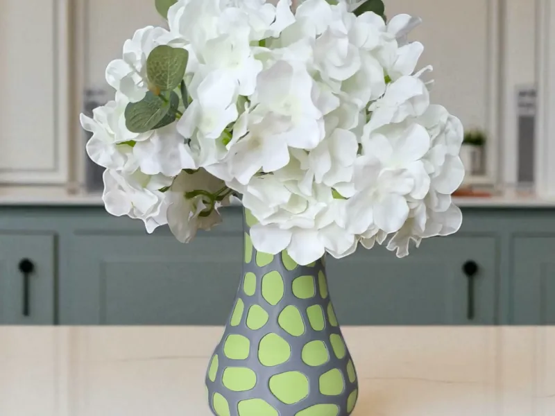 Salamandra Vase | Modern Vase with Organic Pattern