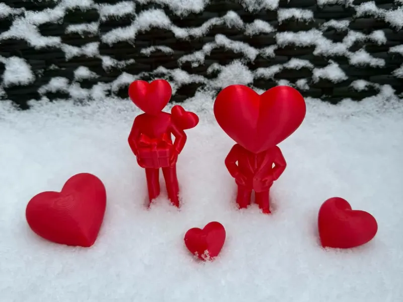 Figurines de cœurs amoureux pour la Saint-Valentin