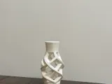 Hollow Geometric Design Vase p-1