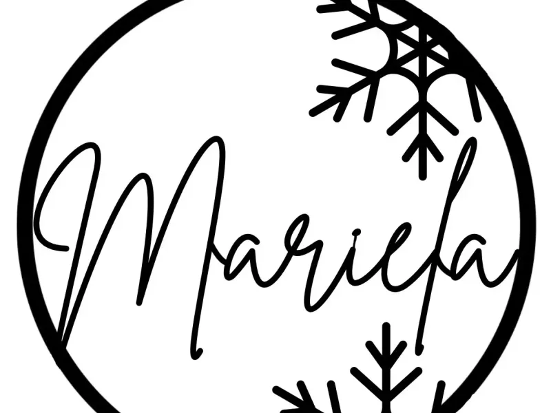 Bola navideña personalizada con el nombre de Mariela