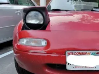 na miata angry eyes