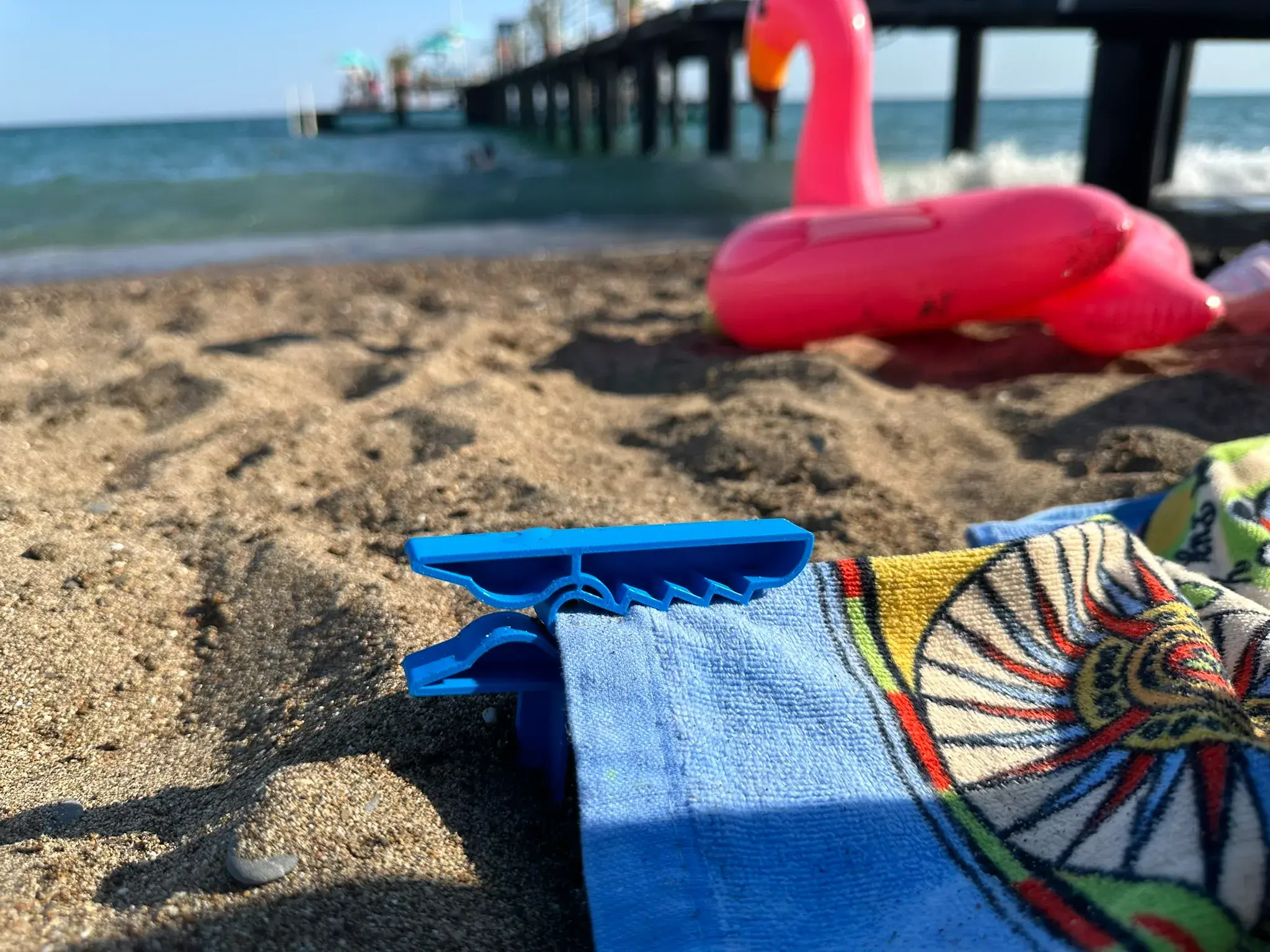 Beach towel clip