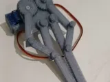servo grab-0