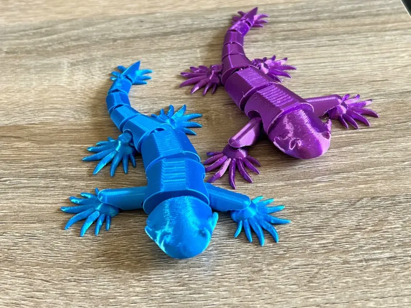 Dragón de mar azul articulado