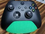 Xbox stand knitted-1