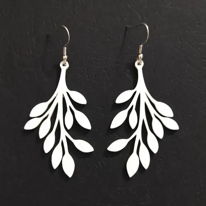 Moonleaf Drift – Earrings