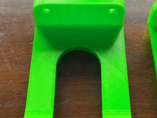 Wall mount for a foam Cannon