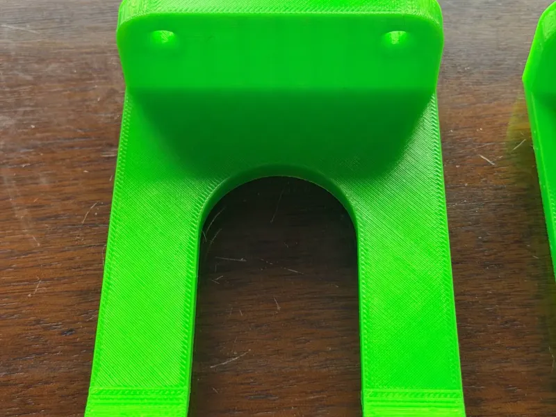 Wall mount for a foam Cannon