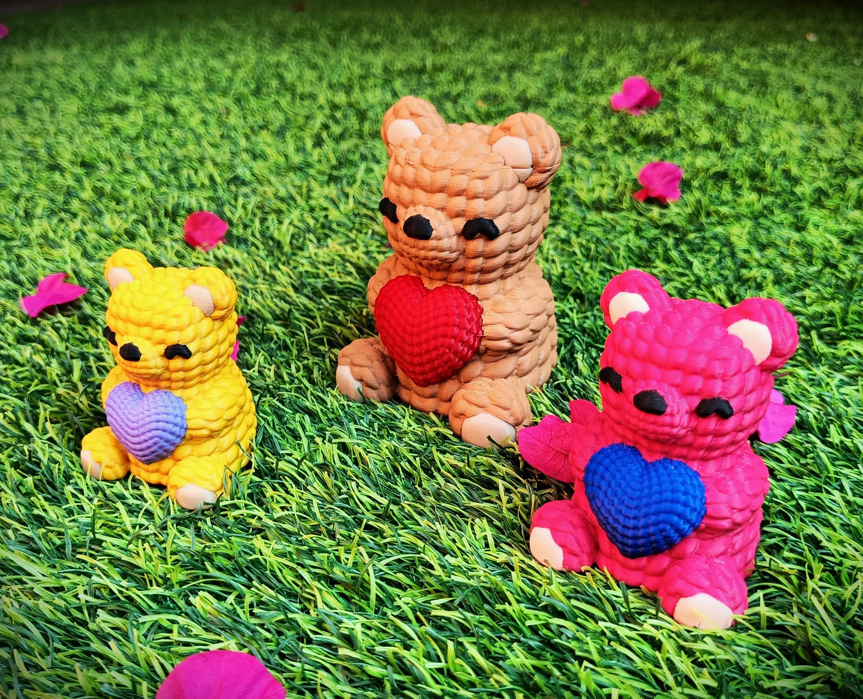 Bear Love - Valentine's Day multicolor knitted container.