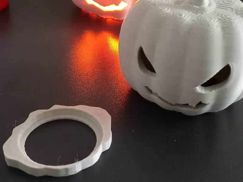 Haloween pumpkin with tealight holder