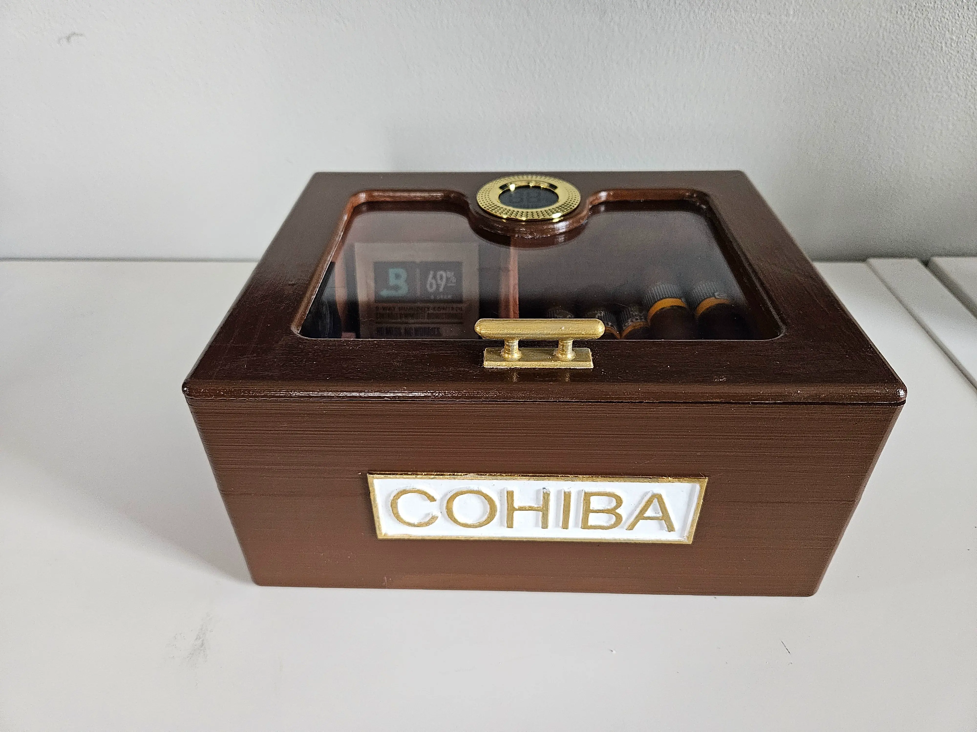 Cigar box