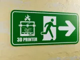 3D Printer Emergency Sign - Right Side Arrow Right-1