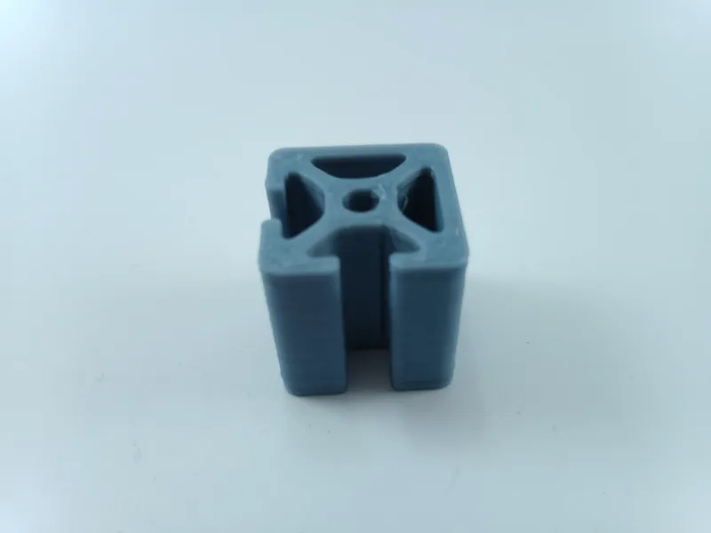 T-Slotted-TwoSlotCorner-20x20 - L=50/100/150/200