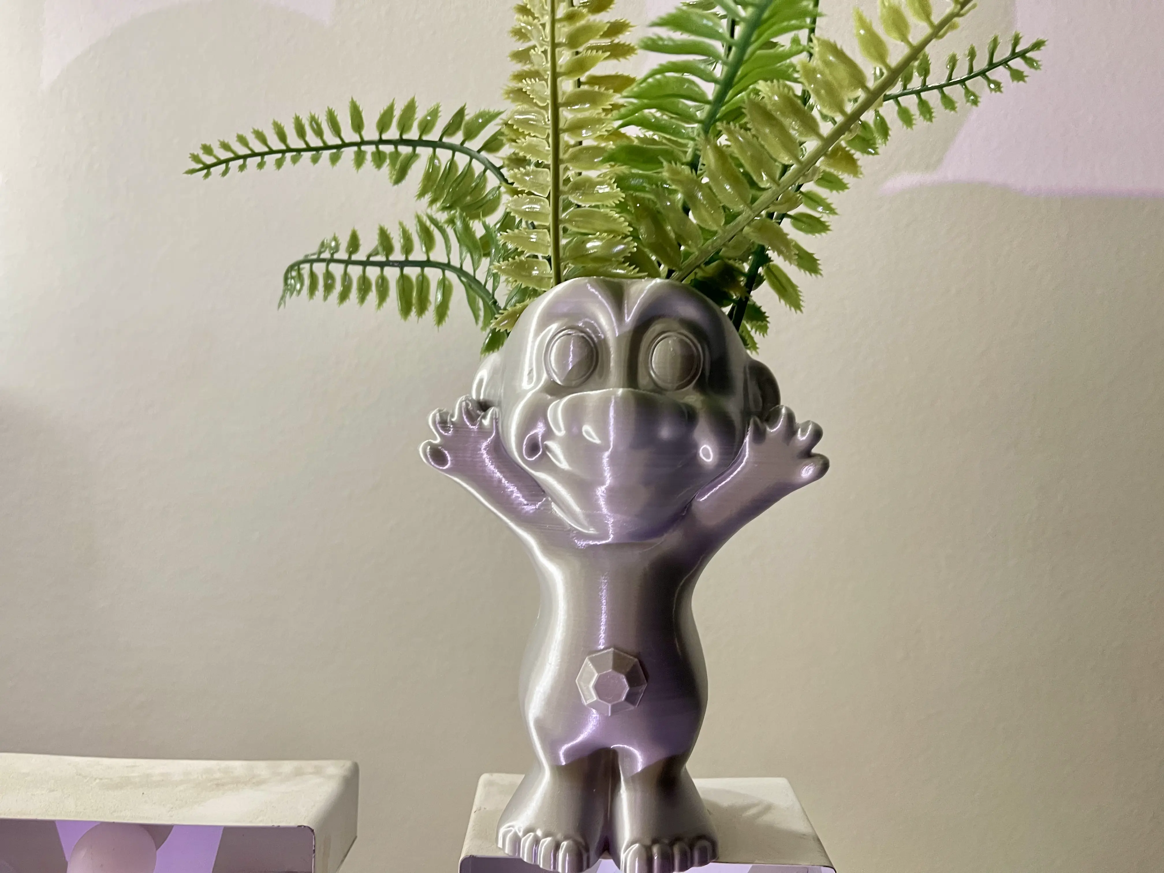 TROLL FLOWER POT-ONE PIECE-NO SUPPORTS-NO RAFTS
