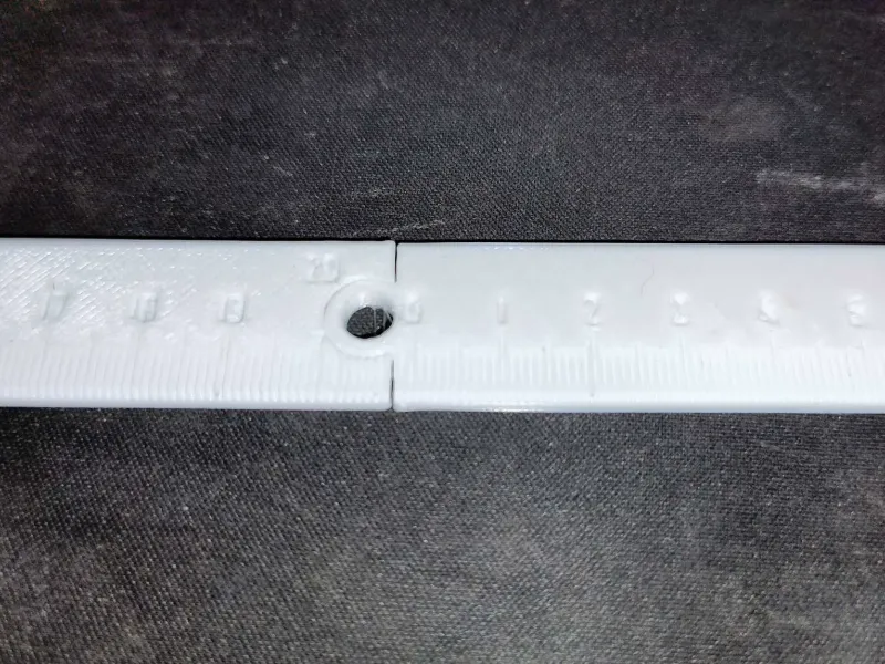 Righello allungabile 20+1cm