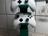 Controller stand with battery dispenser-0