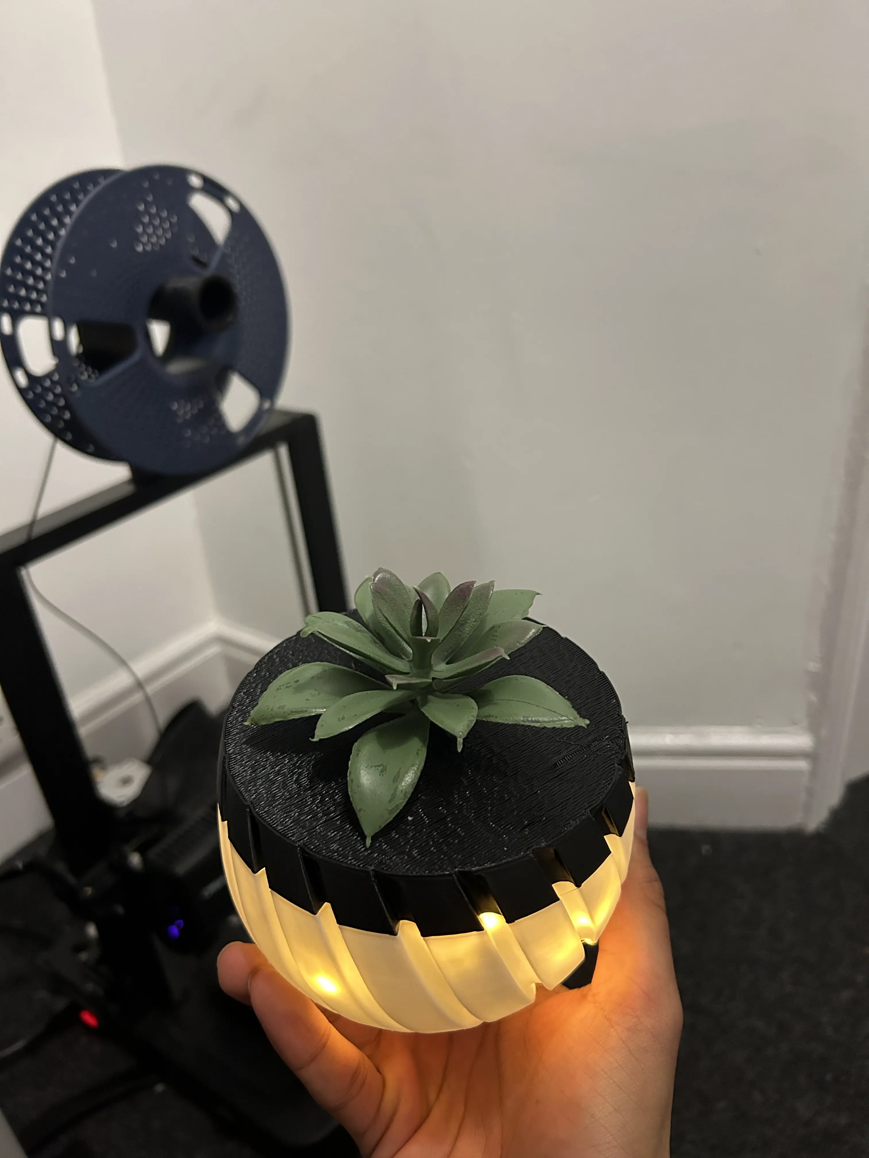 Innovative Planter Lamp | Rotating Lid Switch | Home Decor