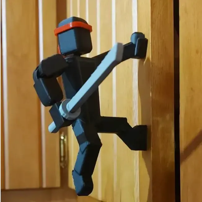 Cabinet Ninja, an articulated handle