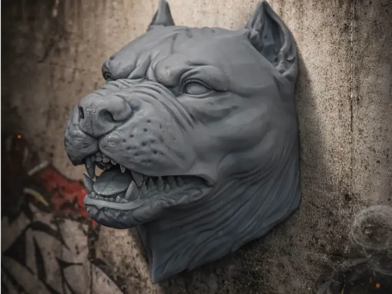 Aggressive Hundekopf-Wanddekoration