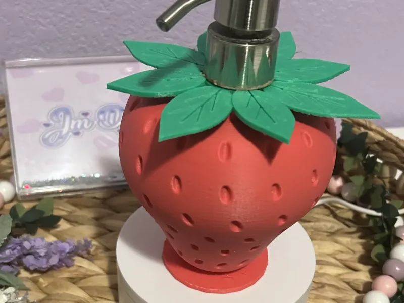 Dispensador de sabonete de morangos