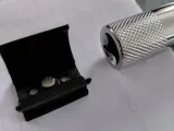 Holder for 19mm diameter tool or pipe-1