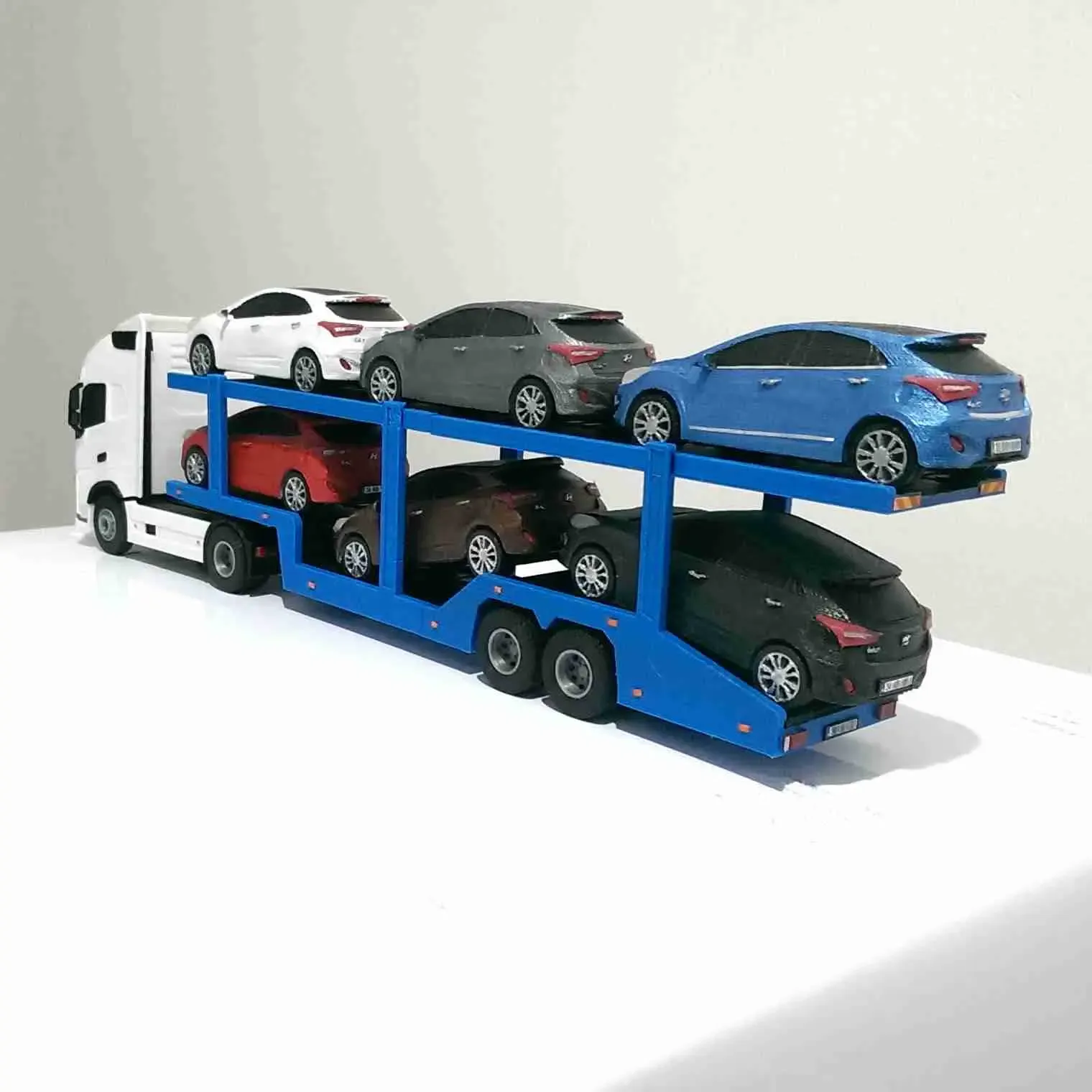VOLVO TRUCK AND CAR TRANSPORT TRAILER