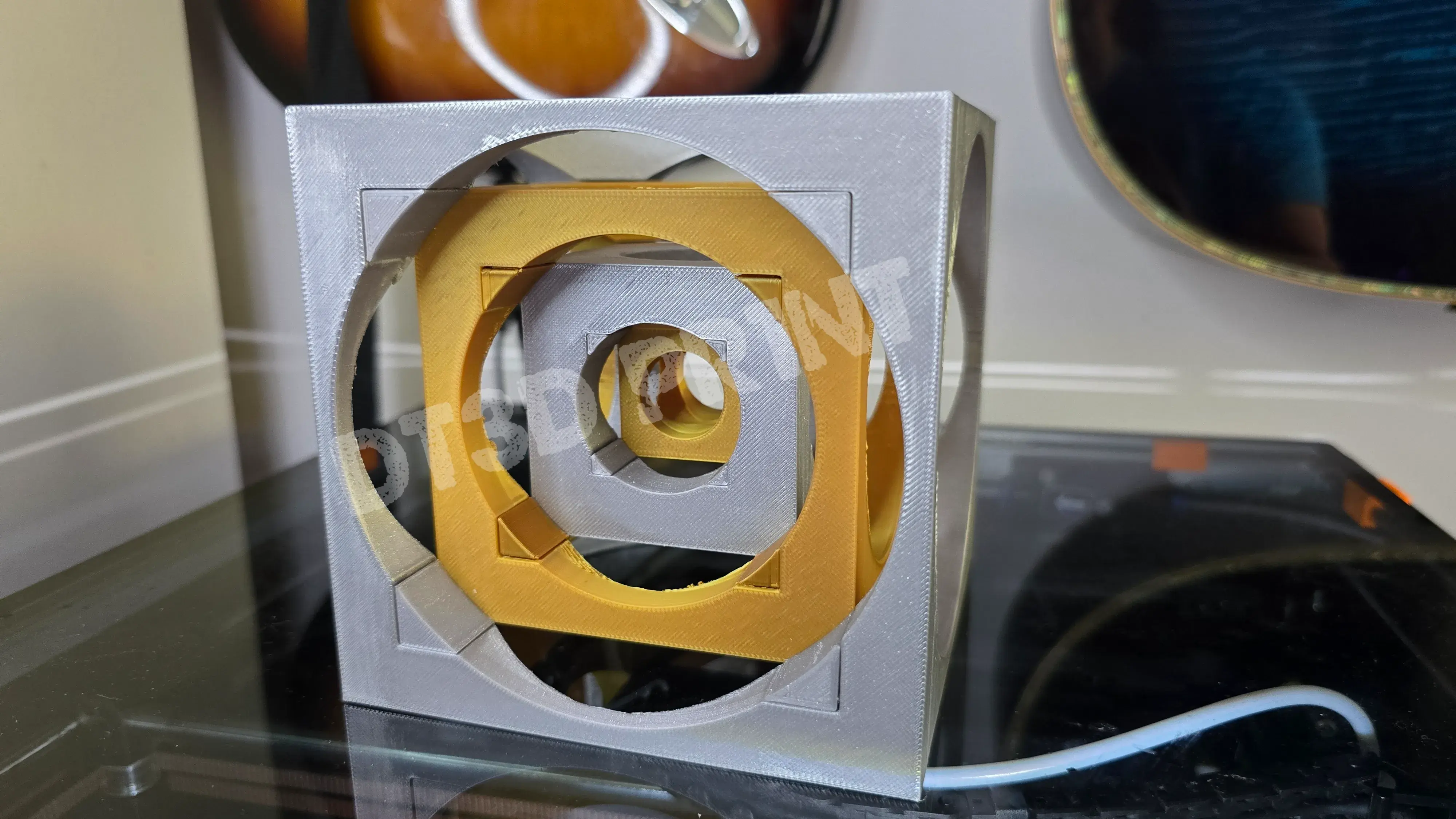 ILLUSION TURNERS CUBE TOY SCULPTURE