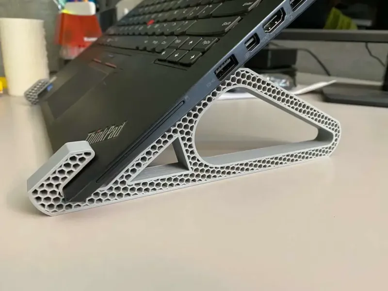 Vertical Laptop Stand / Take 2! (also take 3 if you're inter