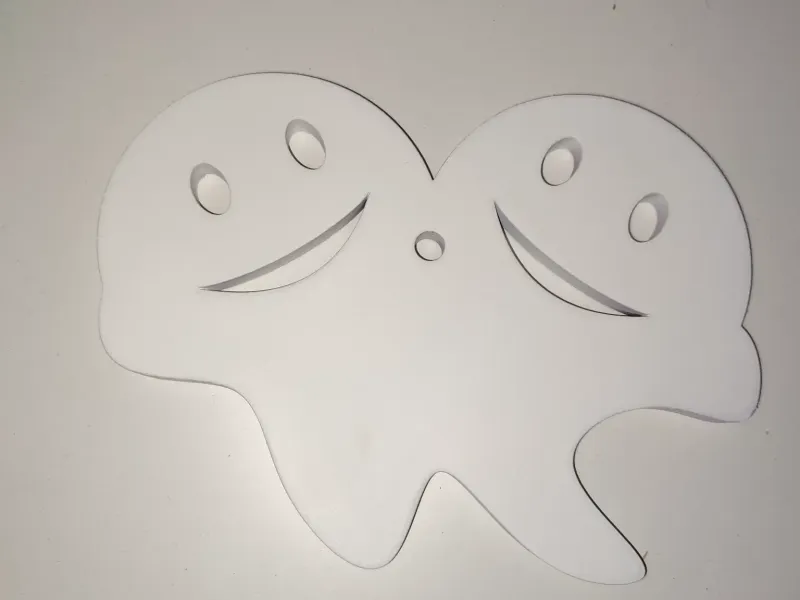 Deux amies au visage souriant !