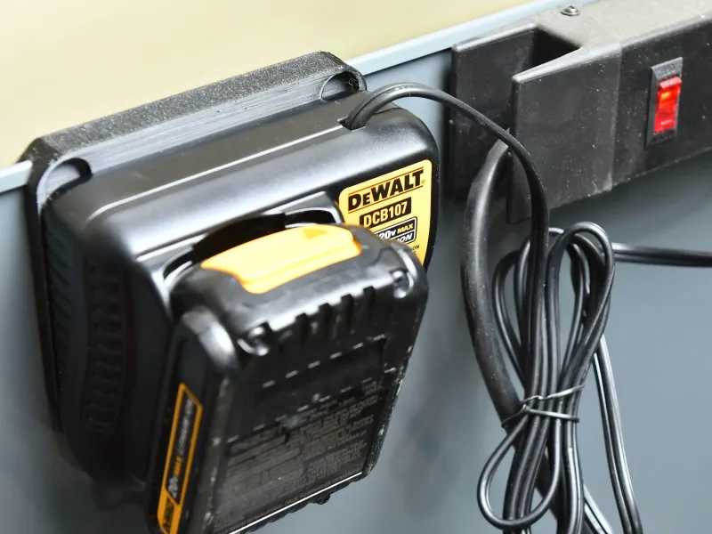 Soporte para cargador DeWALT DCB107 US General