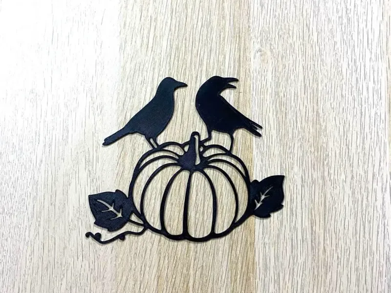 Abóbora de Halloween com corvos