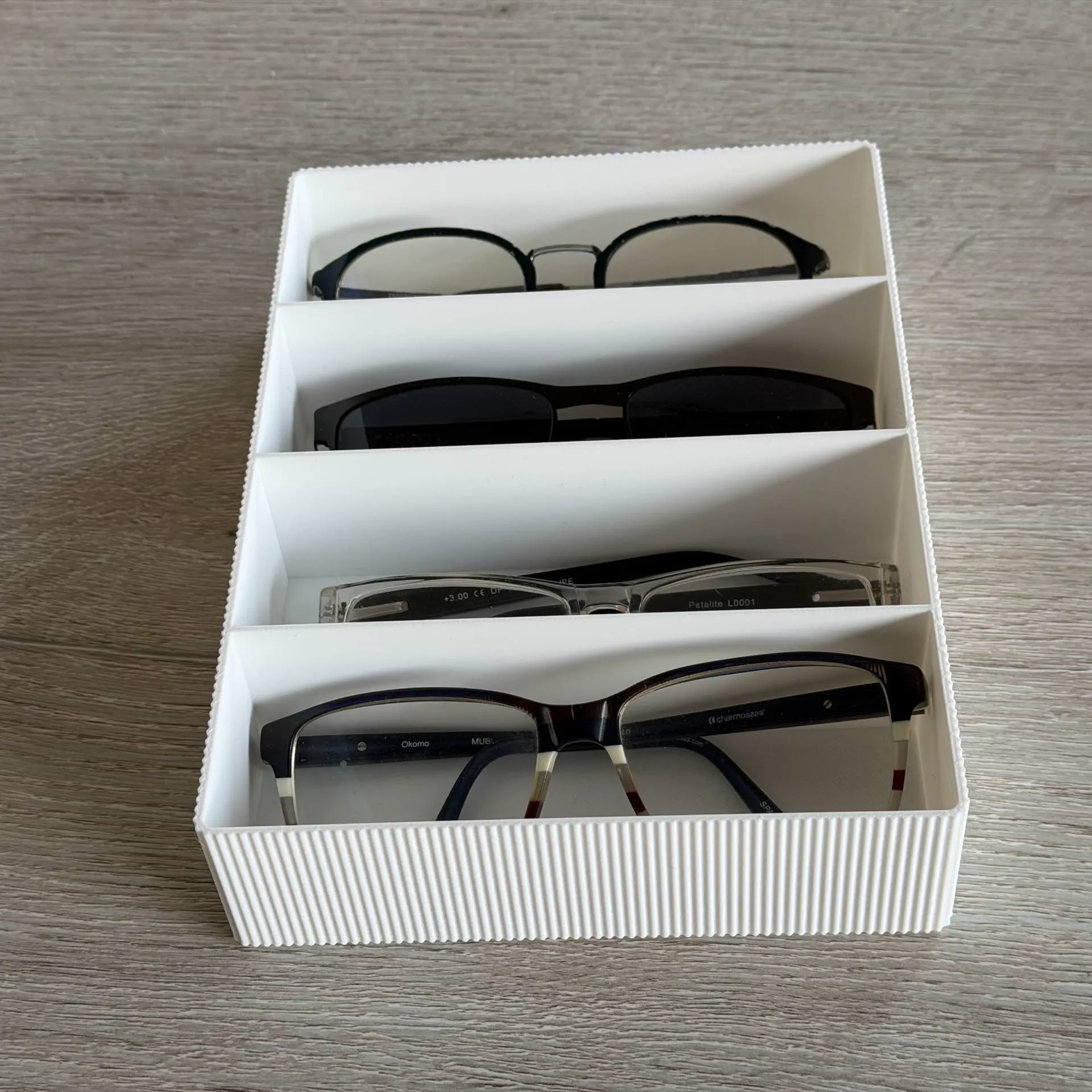 Modern glasses storage